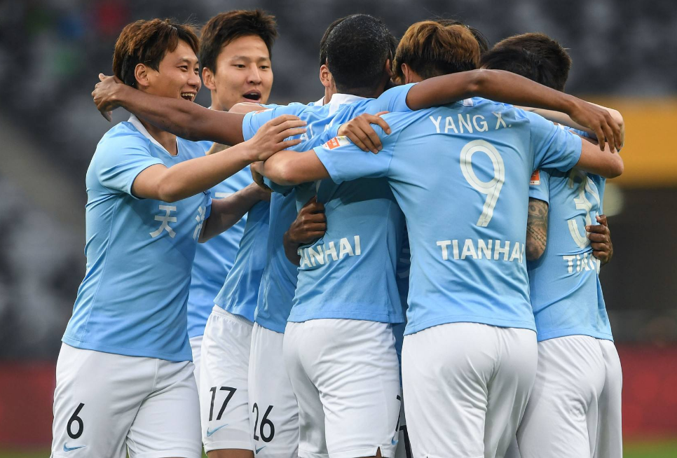 九游体育 -马德里竞技训练开放日；关键时刻官宣签约引欢呼；中超在即；医务组通报恢复 